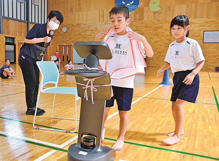 ロボ使い体動かす