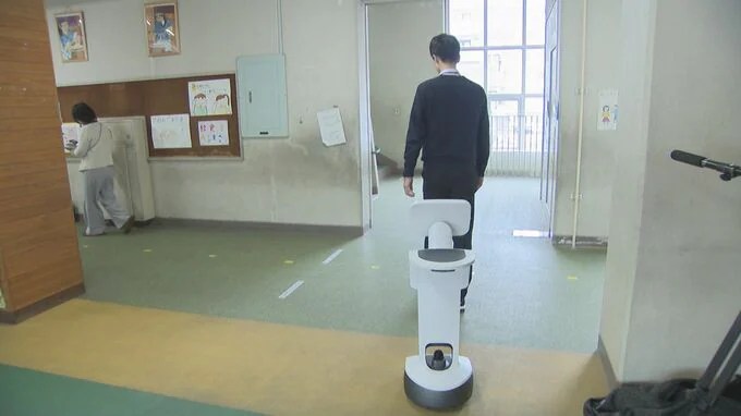 【教育現場に初登場】自宅からロボットを動かして学校生活に参加 その目的は?